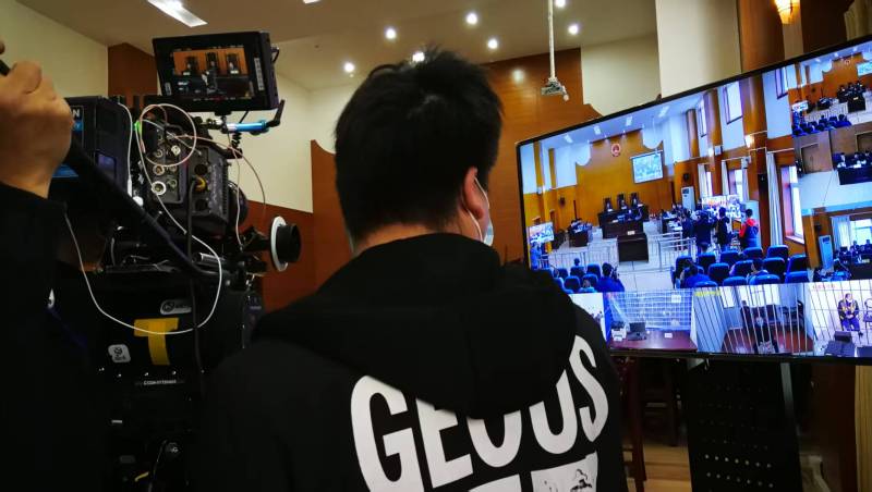 AI生成VS人工创意——昭苏县广告片拍摄公司的技术浪漫主义实践